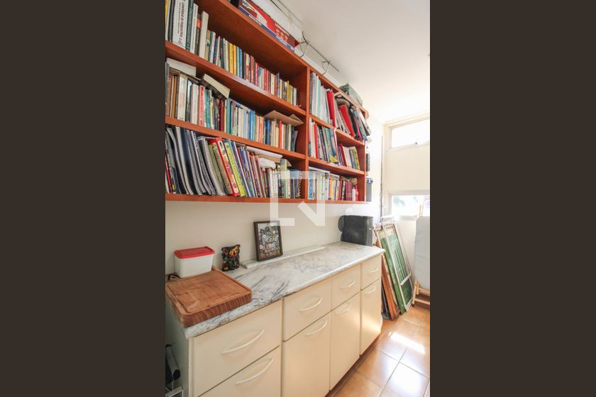 Apartamento à Venda - Cambuí, 3 Quartos,  250 m2 em , Campinas - sp | SoloBR