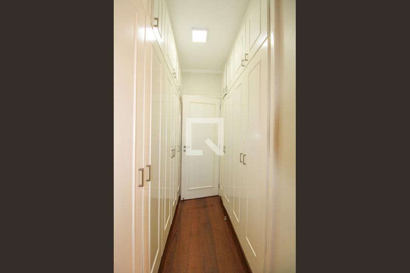 Apartamento à Venda - Cambuí, 3 Quartos,  250 m2 em , Campinas - sp | SoloBR