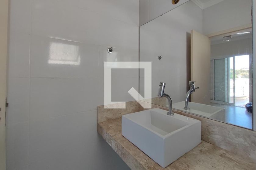 Casa à Venda - Swiss Park, 5 Quartos,  310 m2 em , Campinas - sp | SoloBR