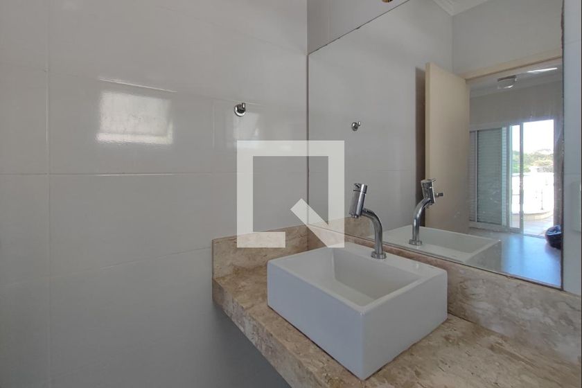 Casa à Venda - Swiss Park, 5 Quartos,  310 m2 em , Campinas - sp | SoloBR