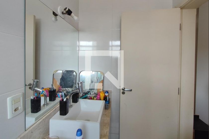 Casa à Venda - Swiss Park, 5 Quartos,  310 m2 em , Campinas - sp | SoloBR