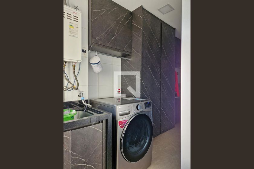 Apartamento à Venda - Lot. Alphaville Campinas, 4 Quartos,  215 m2 em , Campinas - sp | SoloBR