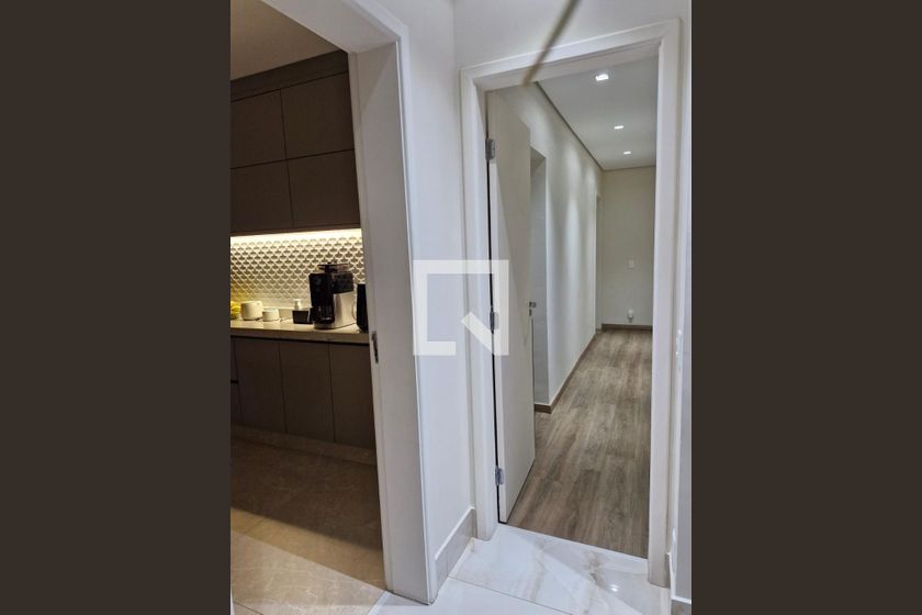 Apartamento à Venda - Lot. Alphaville Campinas, 4 Quartos,  215 m2 em , Campinas - sp | SoloBR
