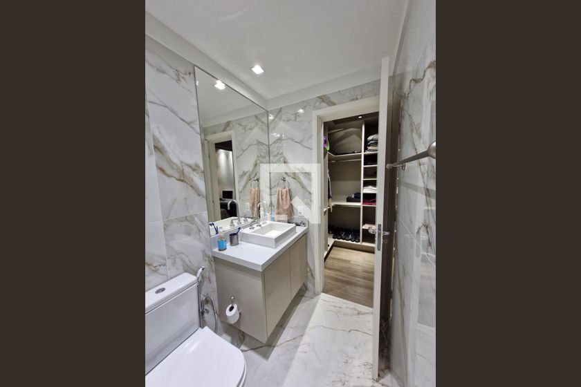 Apartamento à Venda - Lot. Alphaville Campinas, 4 Quartos,  215 m2 em , Campinas - sp | SoloBR