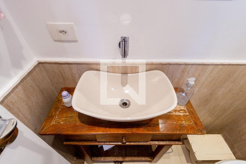 Casa, 5 quartos, 240 m² - Foto 31