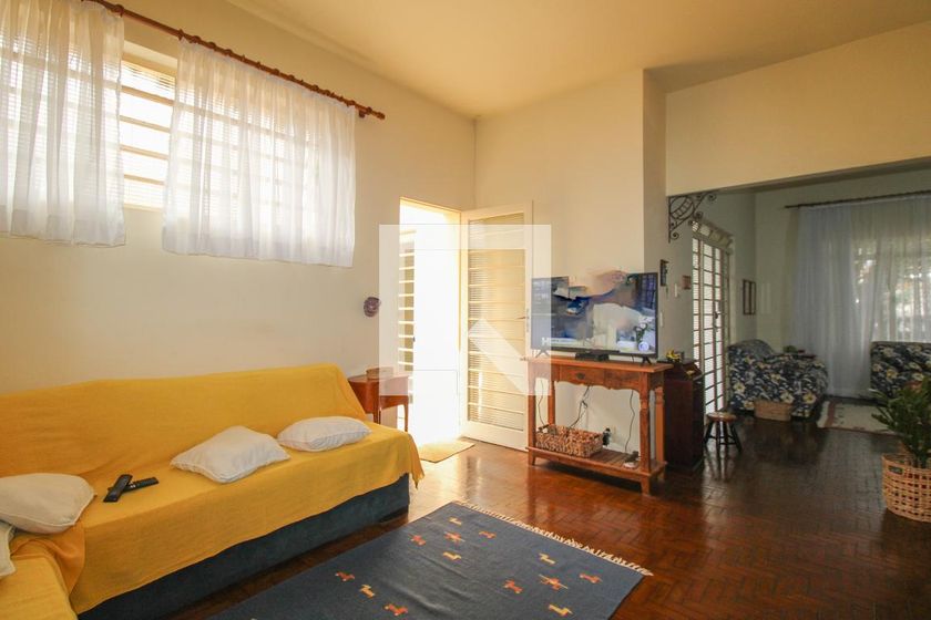 Casa à Venda - Jardim Planalto, 2 Quartos,  367 m2 em , Campinas - sp | SoloBR