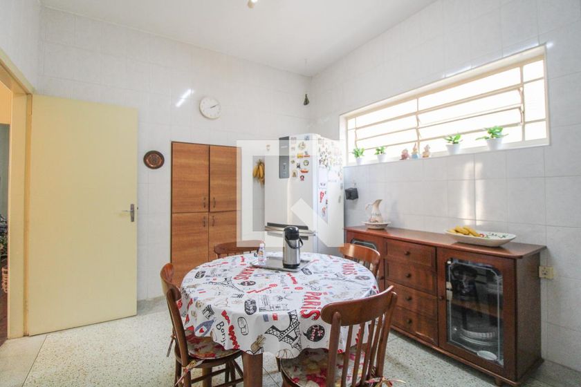 Casa à Venda - Jardim Planalto, 2 Quartos,  367 m2 em , Campinas - sp | SoloBR