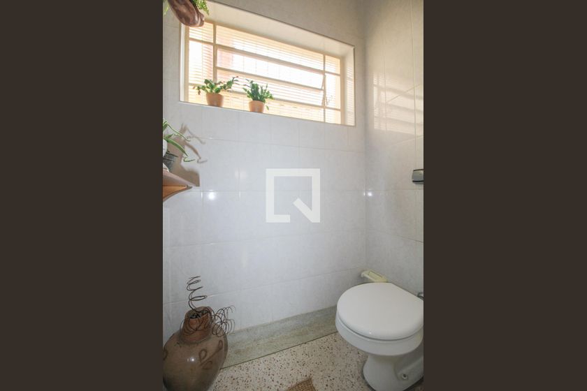 Casa à Venda - Jardim Planalto, 2 Quartos,  367 m2 em , Campinas - sp | SoloBR