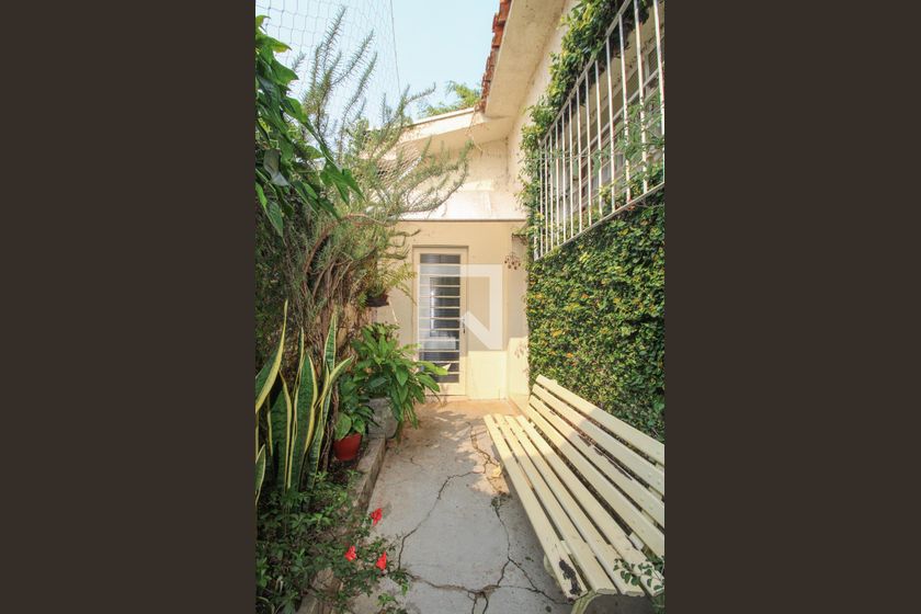 Casa à Venda - Jardim Planalto, 2 Quartos,  367 m2 em , Campinas - sp | SoloBR