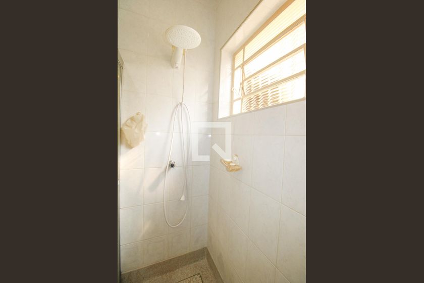 Casa à Venda - Jardim Planalto, 2 Quartos,  367 m2 em , Campinas - sp | SoloBR