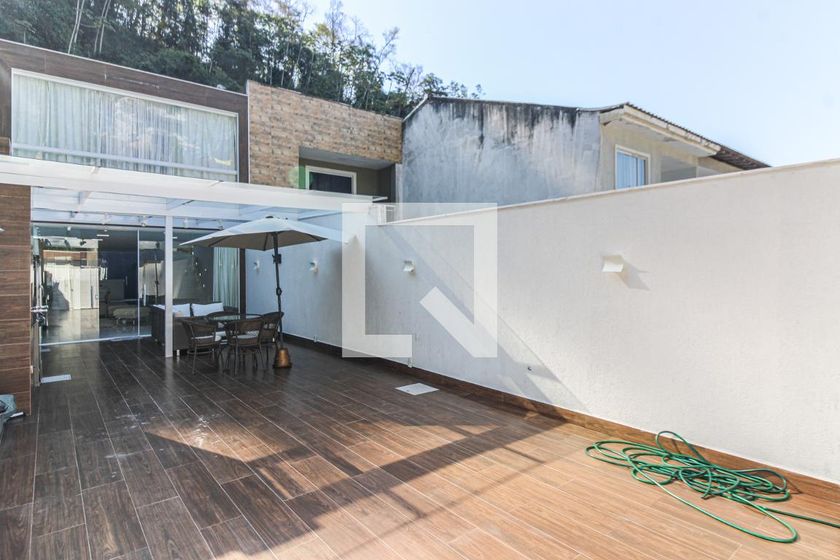 Casa, 2 quartos, 230 m² - Foto 81