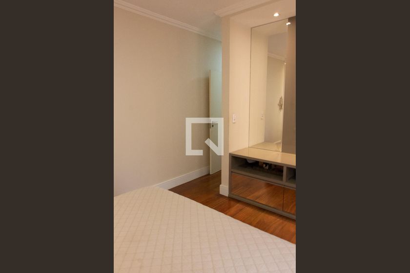 Casa à Venda - Lot. Alphaville Campinas, 4 Quartos,  384 m2 em , Campinas - sp | SoloBR