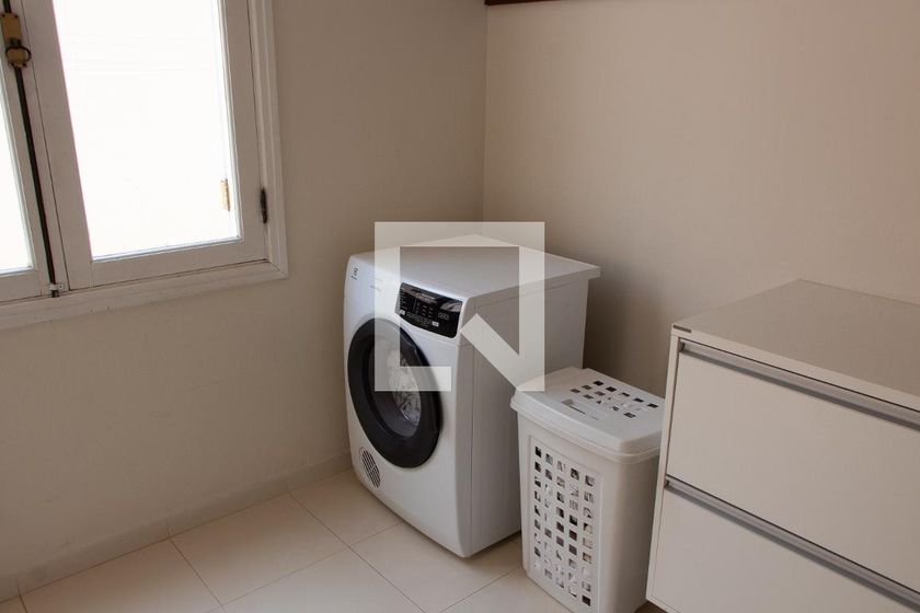 Casa à Venda - Lot. Alphaville Campinas, 4 Quartos,  384 m2 em , Campinas - sp | SoloBR