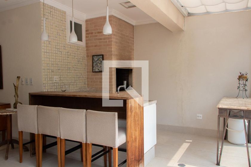 Casa à Venda - Lot. Alphaville Campinas, 4 Quartos,  384 m2 em , Campinas - sp | SoloBR