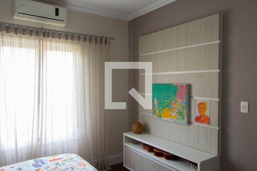 Casa à Venda - Lot. Alphaville Campinas, 4 Quartos,  384 m2 em , Campinas - sp | SoloBR