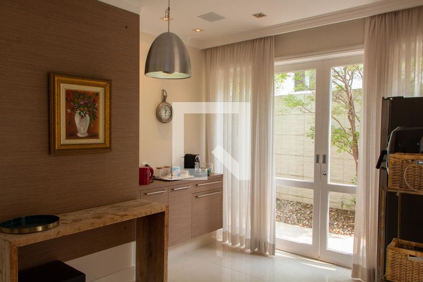 Casa à Venda - Lot. Alphaville Campinas, 4 Quartos,  384 m2 em , Campinas - sp | SoloBR