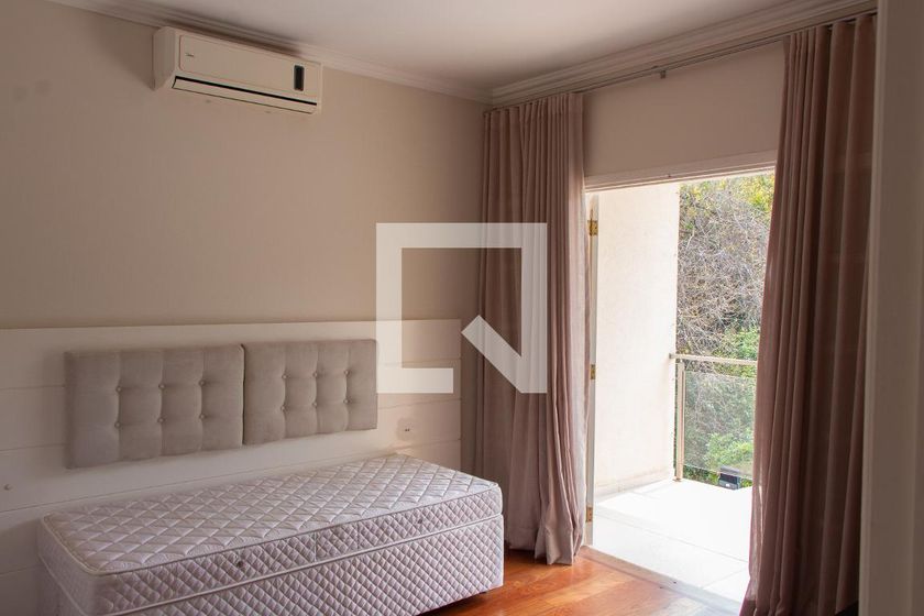 Casa à Venda - Lot. Alphaville Campinas, 4 Quartos,  384 m2 em , Campinas - sp | SoloBR