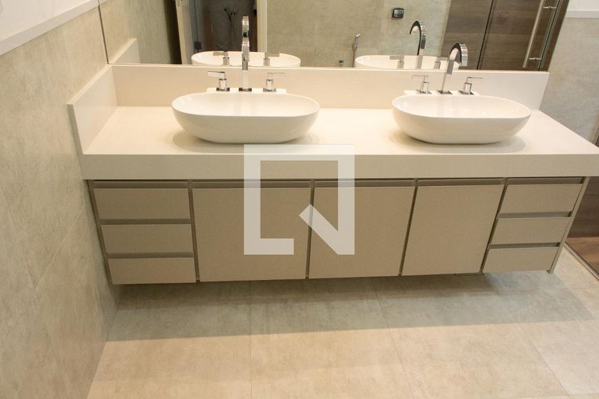 Casa à Venda - Lot. Alphaville Campinas, 4 Quartos,  384 m2 em , Campinas - sp | SoloBR