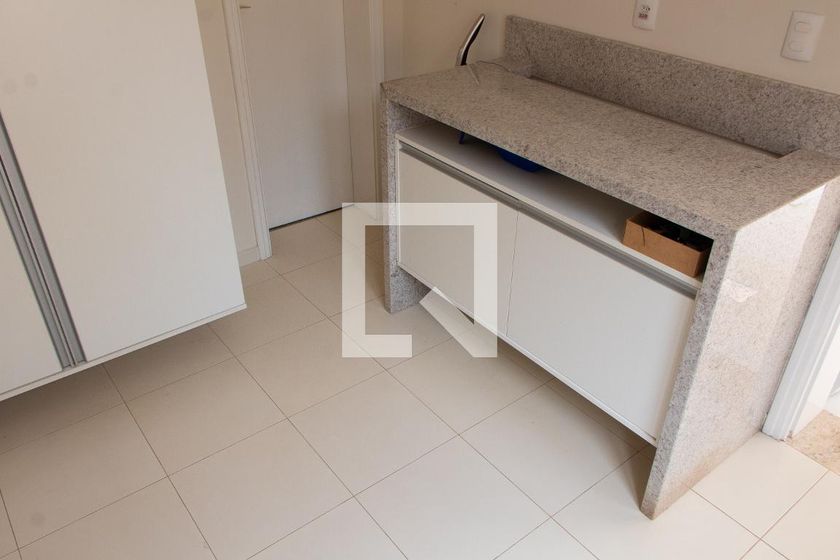 Casa à Venda - Lot. Alphaville Campinas, 4 Quartos,  384 m2 em , Campinas - sp | SoloBR