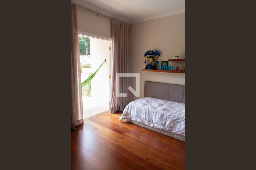 Casa à Venda - Lot. Alphaville Campinas, 4 Quartos,  384 m2 em , Campinas - sp | SoloBR