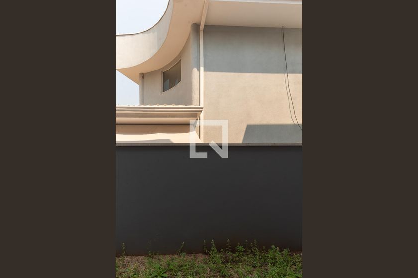 Casa à Venda - Swiss Park, 4 Quartos,  360 m2 em , Campinas - sp | SoloBR