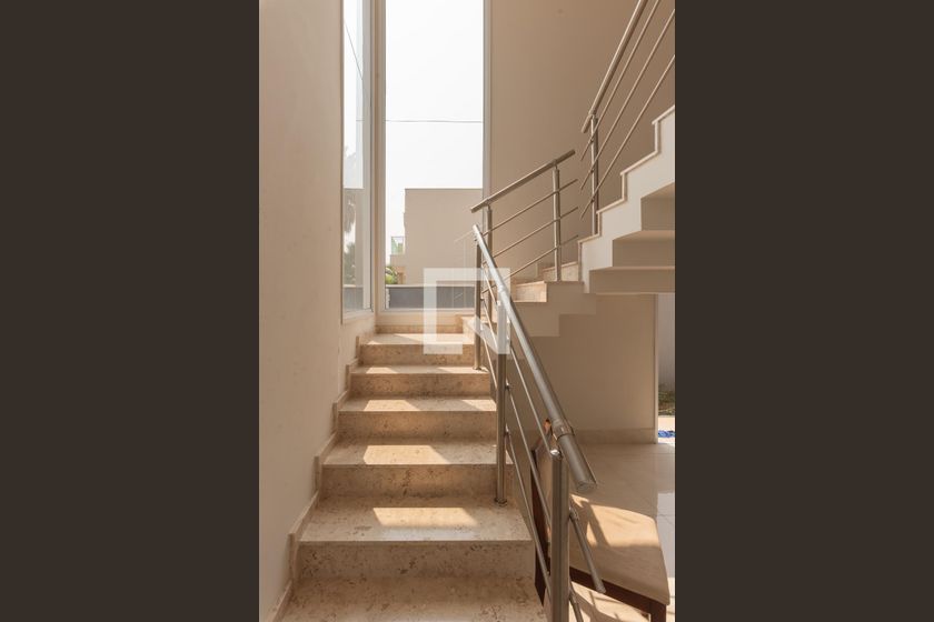 Casa à Venda - Swiss Park, 4 Quartos,  360 m2 em , Campinas - sp | SoloBR
