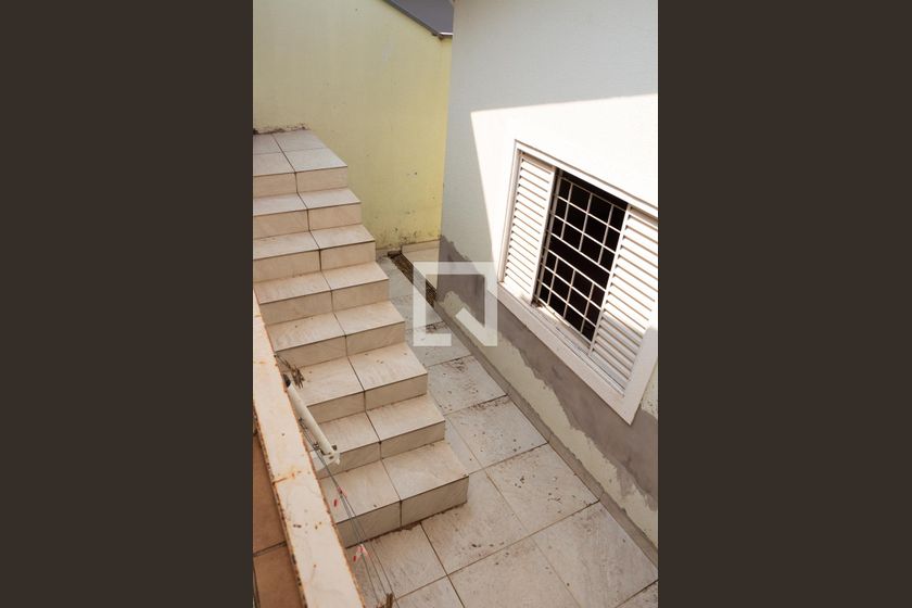 Casa à Venda - Jardim Santana, 3 Quartos,  100 m2 em , Campinas - sp | SoloBR