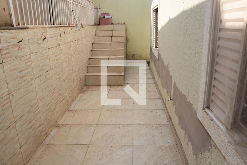 Casa à Venda - Jardim Santana, 3 Quartos,  100 m2 em , Campinas - sp | SoloBR