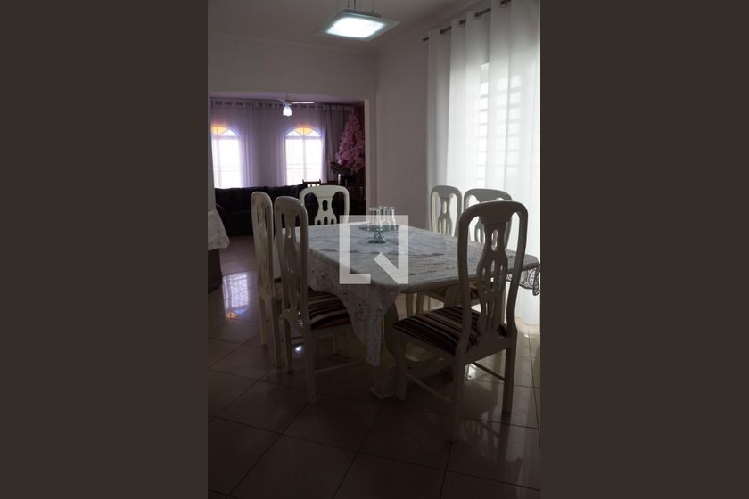 Casa à Venda - Jardim Santana, 3 Quartos,  100 m2 em , Campinas - sp | SoloBR