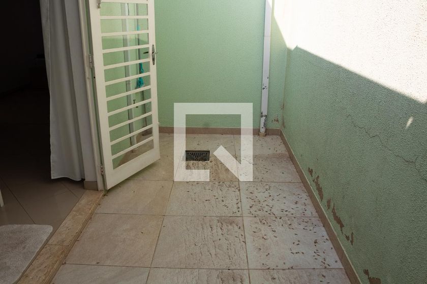 Casa à Venda - Jardim Santana, 3 Quartos,  100 m2 em , Campinas - sp | SoloBR