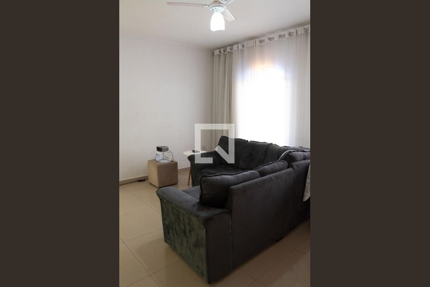 Casa à Venda - Jardim Santana, 3 Quartos,  100 m2 em , Campinas - sp | SoloBR