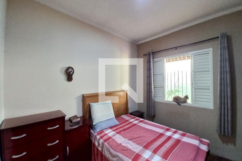 Casa à Venda - Parque Prado, 3 Quartos,  250 m2 em , Campinas - sp | SoloBR