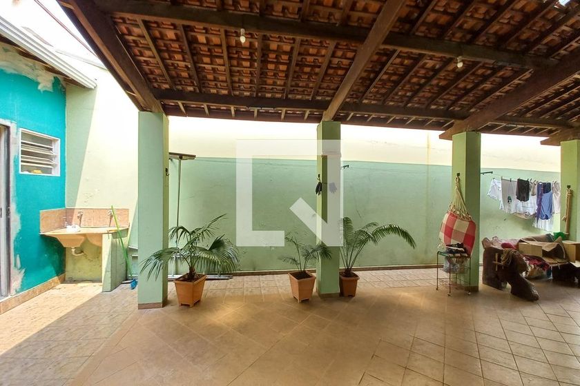 Casa à Venda - Parque Prado, 3 Quartos,  250 m2 em , Campinas - sp | SoloBR