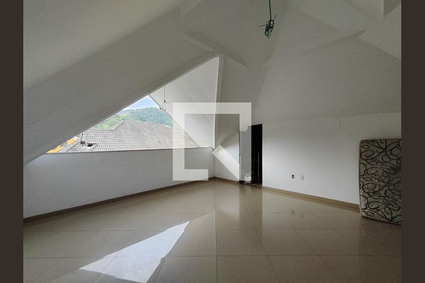 Casa, 3 quartos, 250 m² - Foto 79