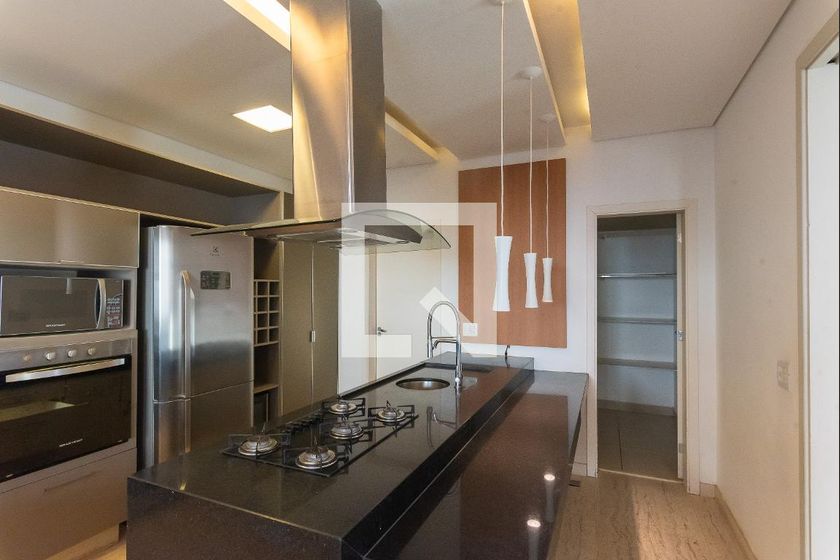 Casa à Venda - Swiss Park, 4 Quartos,  460 m2 em , Campinas - sp | SoloBR