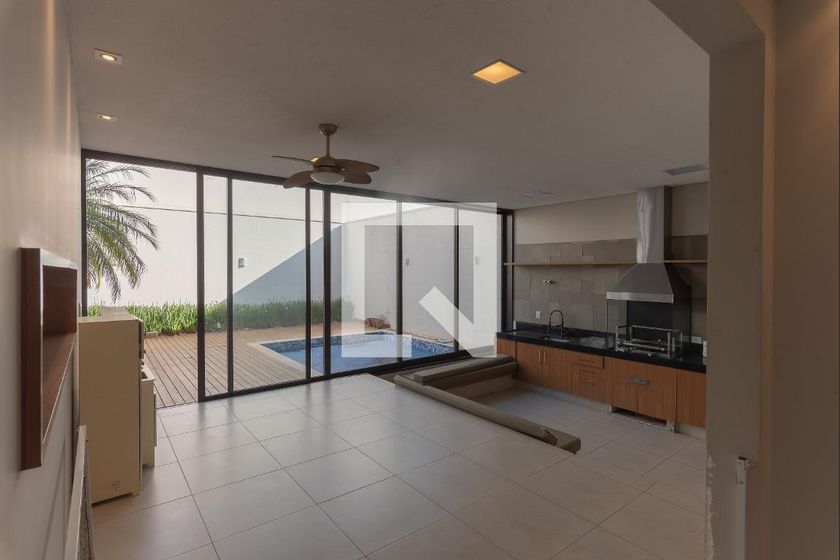Casa à Venda - Swiss Park, 4 Quartos,  460 m2 em , Campinas - sp | SoloBR