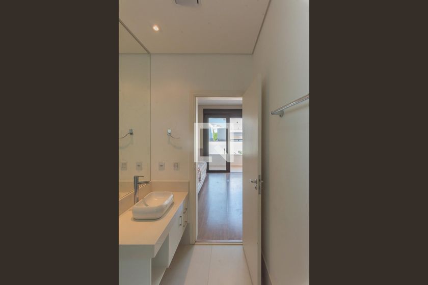 Casa à Venda - Swiss Park, 4 Quartos,  460 m2 em , Campinas - sp | SoloBR