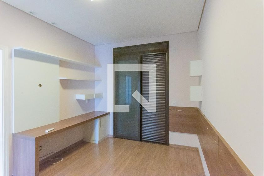 Casa à Venda - Swiss Park, 4 Quartos,  460 m2 em , Campinas - sp | SoloBR