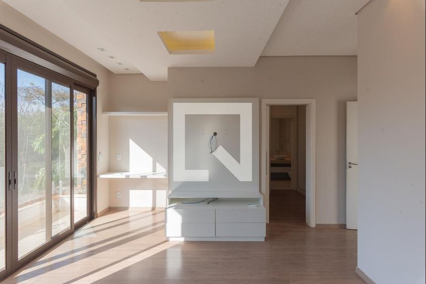 Casa à Venda - Swiss Park, 4 Quartos,  460 m2 em , Campinas - sp | SoloBR