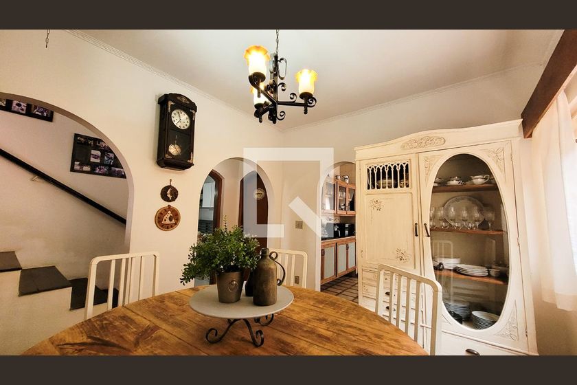 Casa à Venda - Vila Brandina, 4 Quartos,  235 m2 em , Campinas - sp | SoloBR