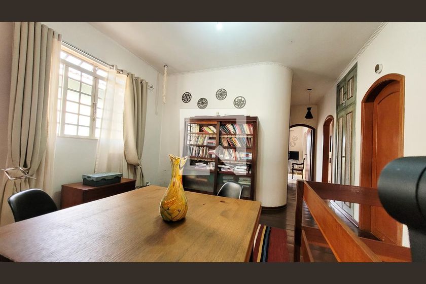Casa à Venda - Vila Brandina, 4 Quartos,  235 m2 em , Campinas - sp | SoloBR