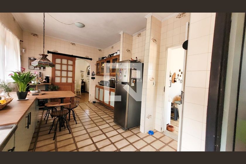 Casa à Venda - Vila Brandina, 4 Quartos,  235 m2 em , Campinas - sp | SoloBR
