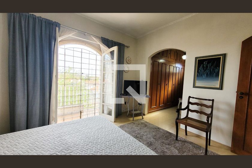 Casa à Venda - Vila Brandina, 4 Quartos,  235 m2 em , Campinas - sp | SoloBR