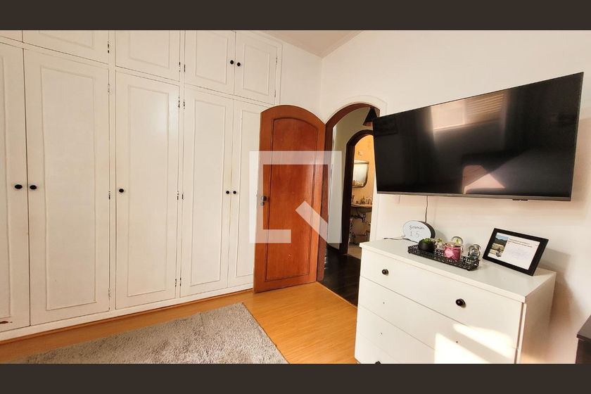 Casa à Venda - Vila Brandina, 4 Quartos,  235 m2 em , Campinas - sp | SoloBR