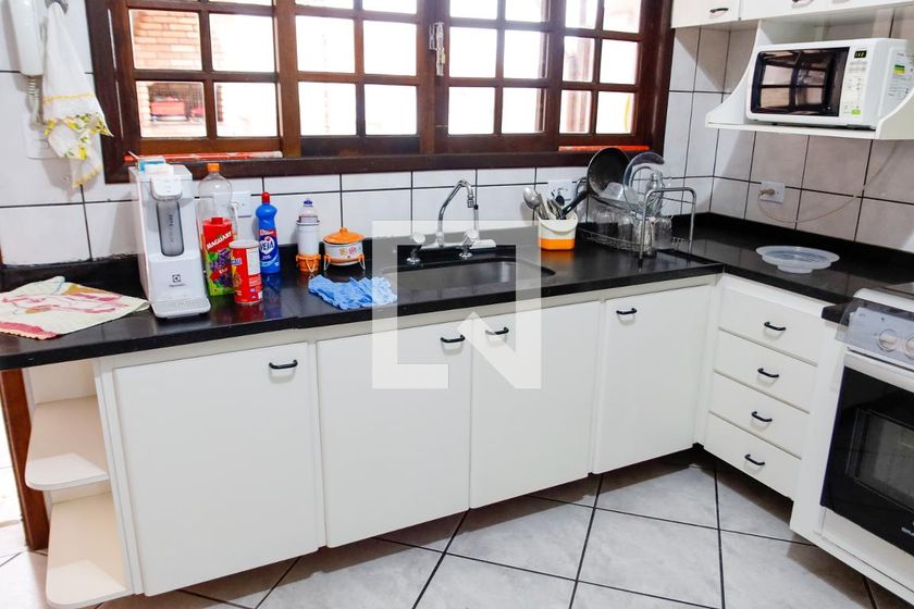 Casa, 3 quartos, 280 m² - Foto 37
