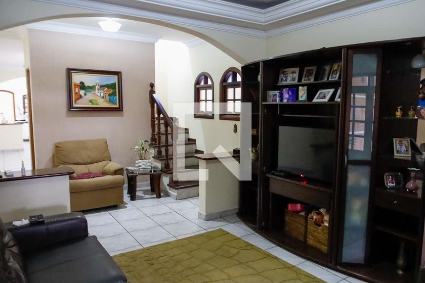 Casa, 3 quartos, 280 m² - Foto 1