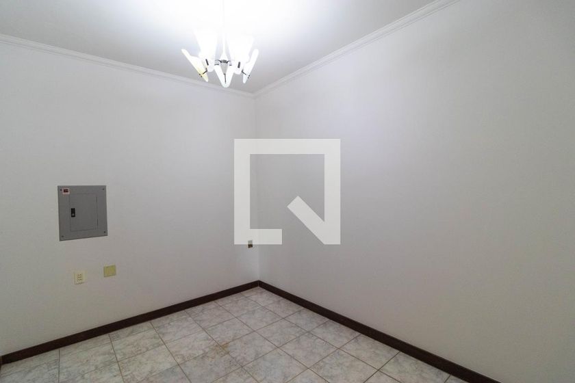 Casa à Venda - Jardim Flamboyant, 3 Quartos,  430 m2 em , Campinas - sp | SoloBR