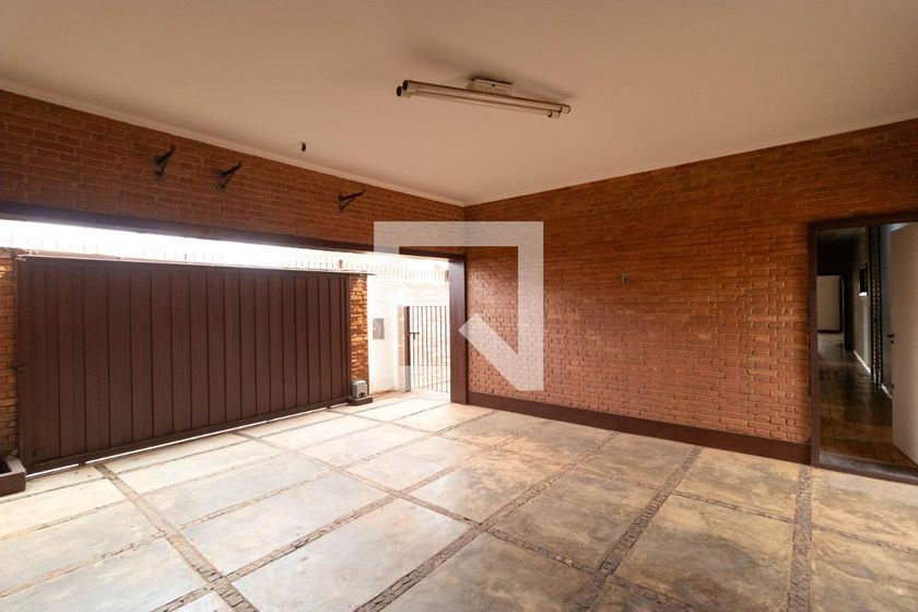 Casa à Venda - Jardim Flamboyant, 3 Quartos,  430 m2 em , Campinas - sp | SoloBR