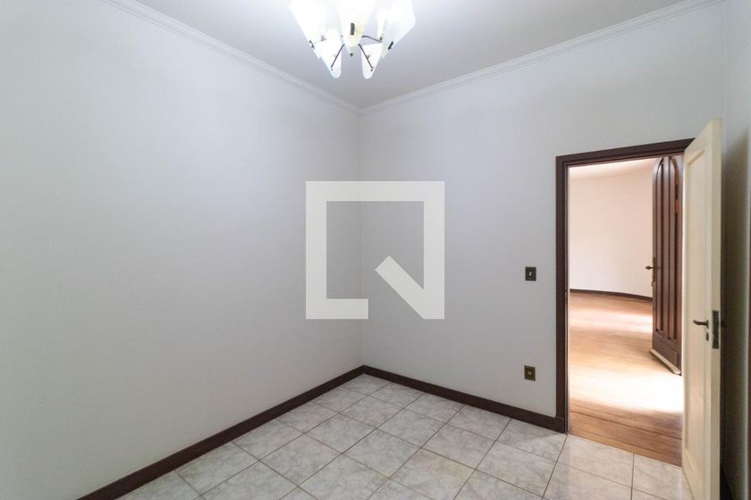 Casa à Venda - Jardim Flamboyant, 3 Quartos,  430 m2 em , Campinas - sp | SoloBR