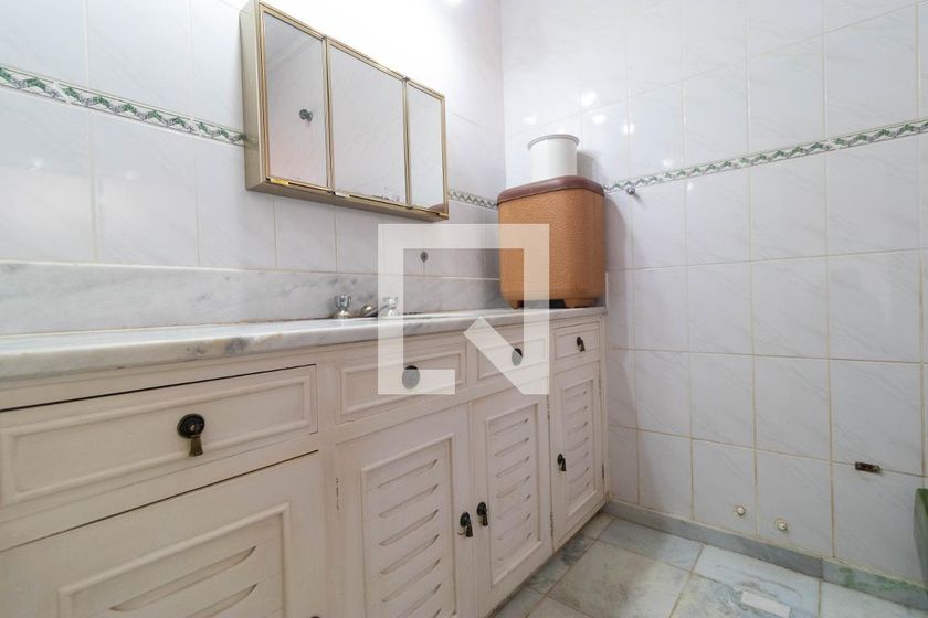 Casa à Venda - Jardim Flamboyant, 3 Quartos,  430 m2 em , Campinas - sp | SoloBR